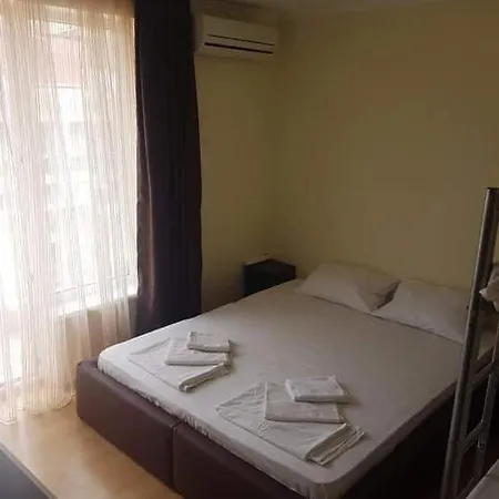 Aniko Apartman Apartment *