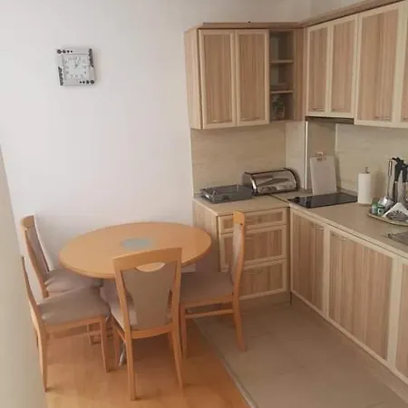 Apartment Aniko Apartman *